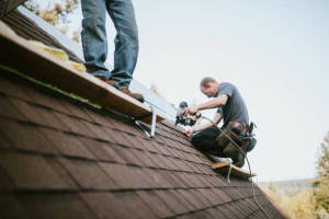 Local Roofers in Martindale, TX